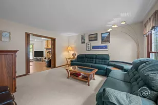 2412 Barkdoll Rd, Naperville, IL 60565 - Photo 11