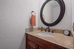 2412 Barkdoll Rd, Naperville, IL 60565 - Photo 15