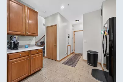 949 Tanager Court, Glen Ellyn, IL 60137 - Photo 9