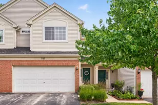 949 Tanager Ct, Glen Ellyn, IL 60137 - Photo 1