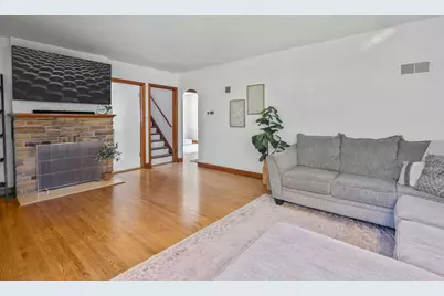 422 Harden Street, Antioch, IL 60002 - Photo 3