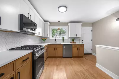 1307 Pershing Avenue, Wheaton, IL 60189 - Photo 11
