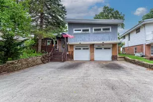 508 S Charleton St, Willow Springs, IL 60480 - Photo 1