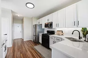 383 Jamestown Ct, Aurora, IL 60502 - Photo 5