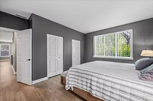 1949 Blackberry Ln, Hoffman Estates, IL 60169 - Photo 17