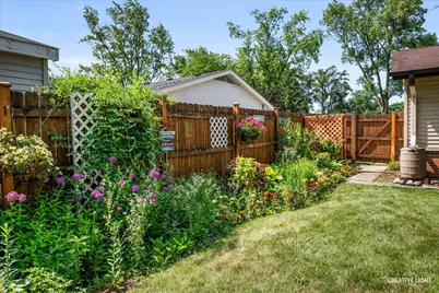 945 Victoria Lane, Elk Grove Village, IL 60007 - Photo 19