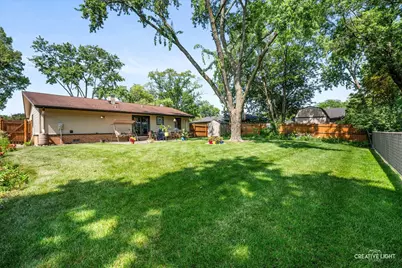 945 Victoria Lane, Elk Grove Village, IL 60007 - Photo 17