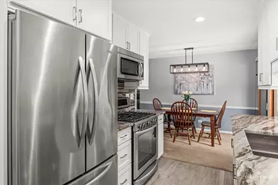945 Victoria Lane, Elk Grove Village, IL 60007 - Photo 9