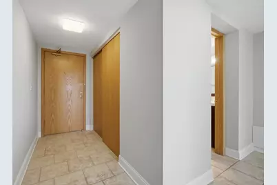 700 Graceland Avenue #708, Des Plaines, IL 60016 - Photo 3