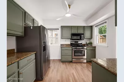 3205 Wisconsin Avenue, Berwyn, IL 60402 - Photo 11