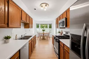 1545 N Courtland Dr, Arlington Heights, IL 60004 - Photo 13