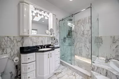 5900 Crain Street, Morton Grove, IL 60053 - Photo 11