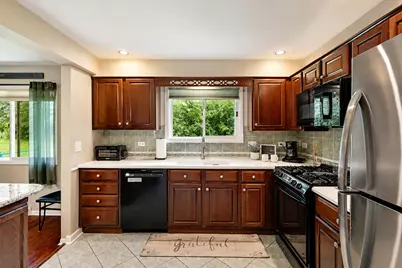 716 Dorchester Drive, Bolingbrook, IL 60440 - Photo 7