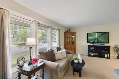 716 Dorchester Drive, Bolingbrook, IL 60440 - Photo 5