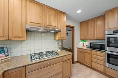 2285 Thorntree Lane, Palatine, IL 60067 - Photo 11