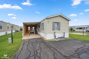 15 Birch Ct, Watseka, IL 60970 - Photo 1