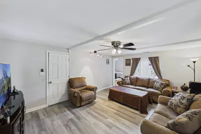 207 Second Street, Elgin, IL 60123 - Photo 9