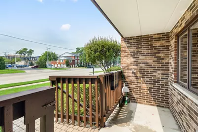 5646 W 103rd Street #106, Oak Lawn, IL 60453 - Photo 7