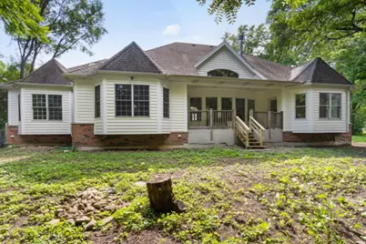 945 Kingston Street, Wheaton, IL 60187 - Photo 3