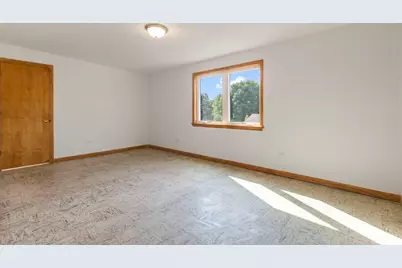 2240 S 9th Avenue, North Riverside, IL 60546 - Photo 9