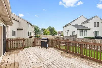 7004 Nathan Lane, Carpentersville, IL 60110 - Photo 17