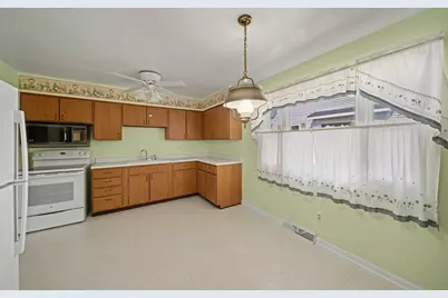 2045 Gabriel Avenue, Zion, IL 60099 - Photo 5