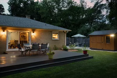 8165 Clarendon Hills Road, Willowbrook, IL 60527 - Photo 31