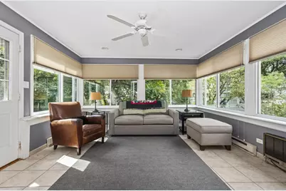 8130 Kilbourn Avenue, Skokie, IL 60076 - Photo 7