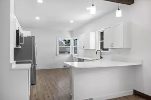 1322 N Prairie Ave, Joliet, IL 60435 - Photo 5