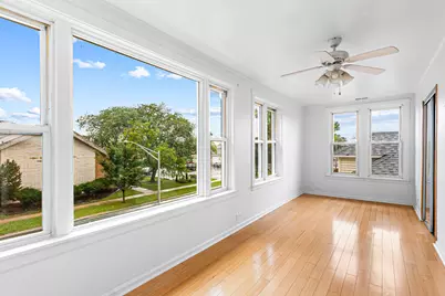 2327 N 75th Avenue, Elmwood Park, IL 60707 - Photo 7