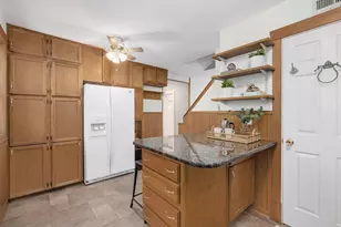 721 E Maple Ave, La Grange, IL 60525 - Photo 9