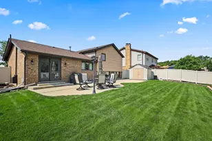 1229 Anvil Ct, Addison, IL 60101 - Photo 35