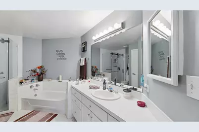 4420 Edinburg Lane, Hanover Park, IL 60133 - Photo 15