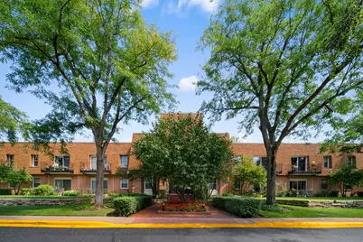 1250 Park Avenue #430, Highland Park, IL 60035 - Photo 1