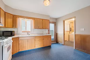 537-541 N Edgelawn Dr, Aurora, IL 60506 - Photo 7