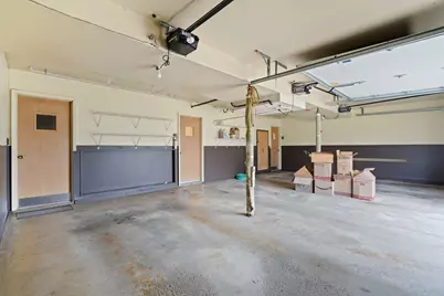 537-541 N Edgelawn Drive #541, Aurora, IL 60506 - Photo 13