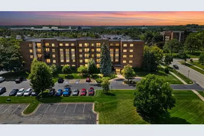 453 Raintree Drive #3P, Glen Ellyn, IL 60137 - Photo 1