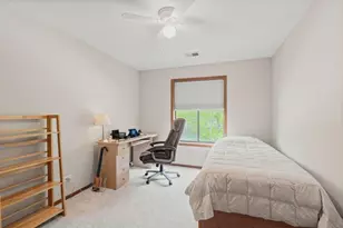 1410 W Partridge Ln, Arlington Heights, IL 60004 - Photo 19