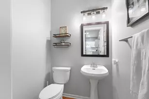 2156 Yale Cir, Hoffman Estates, IL 60192 - Photo 11