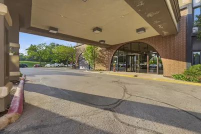 1 Renaissance Place #816, Palatine, IL 60067 - Photo 3