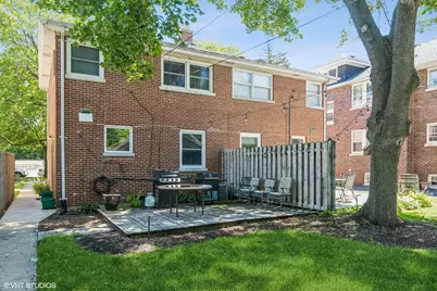 1011 W Hillgrove Avenue, La Grange, IL 60525 - Photo 3