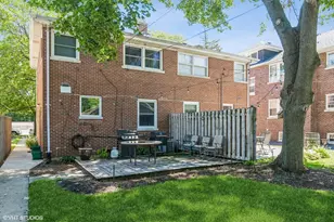 1011 W Hillgrove Ave, La Grange, IL 60525 - Photo 3