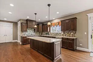 8580 Stone Creek Blvd, Frankfort, IL 60423 - Photo 11