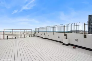 5455 N Sheridan Rd, Chicago, IL 60640 - Photo 15