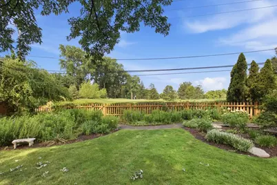 2501 Robincrest Lane, Glenview, IL 60025 - Photo 43