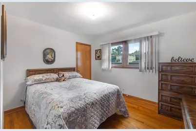 4242 Fishermans Terrace, Lyons, IL 60534 - Photo 7