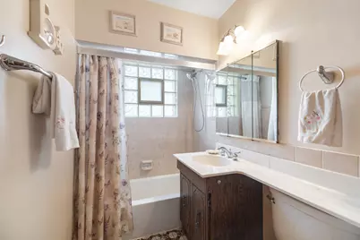 4242 Fishermans Terrace, Lyons, IL 60534 - Photo 11