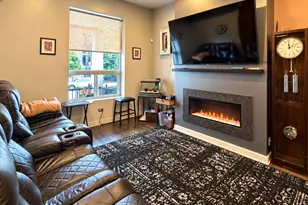 3839 S Giles Ave, Chicago, IL 60653 - Photo 7