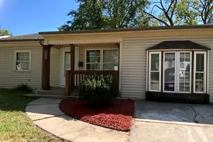 1429 Ambassador Ln, Ford Heights, IL 60411 - Photo 1