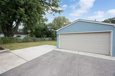 3S625 Lorraine Avenue, Warrenville, IL 60555 - Photo 3